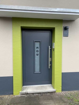 2,5 Raum Dachgeschosswohnung mit gr. Bad & gr. Wohnküche