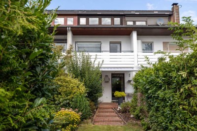 *** RMH mit STUDIO im DG und ruhiger LAGE mit TERRASSE, KELLER und GARAGE ***