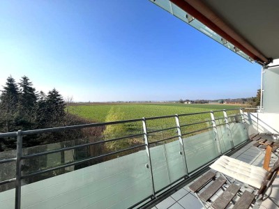 Helle 2,5- Zimmer- Wohnung mit schönem Blick ins Grüne