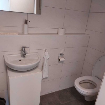 Gepflegte 4-Zimmer-Wohnung in Nürtingen – möbliert, barrierefrei & zentrumsnah