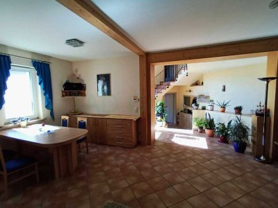 Hofreite mit modernisiertem Wohnhaus, Scheune, Nebengebäude