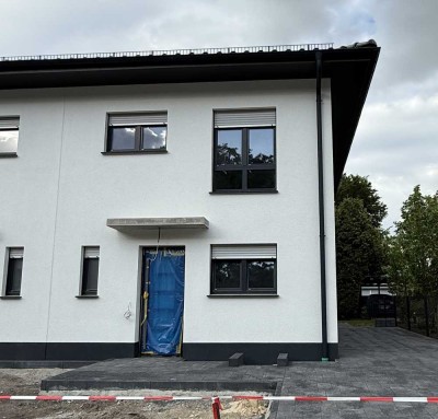 Doppelhaushälfte mit EBK in Paderborn Nähe Fischteiche
