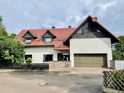 **Provisionsfrei** Exklusives Einfamilienhaus in Büchenbach (OT Ottersdorf)