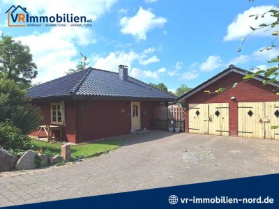 Hyygeliges, ebenerdiges Holzhaus in ruhiger Feldrandlage