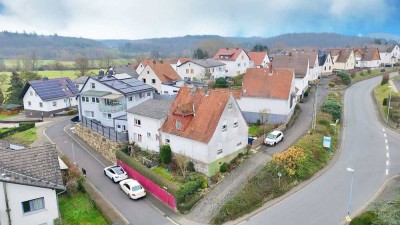 ��Einfamilienhaus mit Garten / Garage & Entwicklungspotenzial