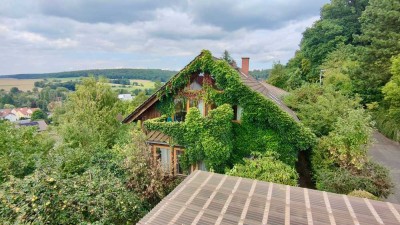 Geräumiges Einfamilienhaus mit traumhaftem Fernblick am Waldrand