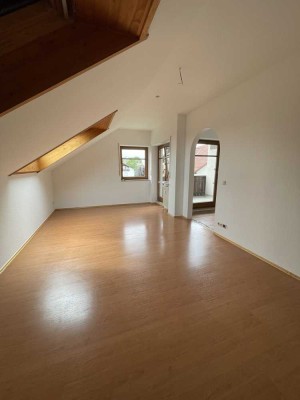 Großzügige 3-Zimmer-Dachgeschosswohnung in Buchloe