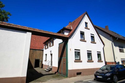 Haus mit Hof und Scheune zum Hammerpreis!