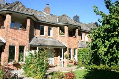 Courtagefrei - Zentral gelegenes Reihenmittelhaus 500 m ins Stadtzentrum, 850 m zum Bahnhof