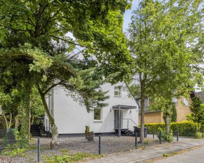 Freistehendes, stilvoll modernisiertes Einfamilienhaus mit großzügigem Wohnkomfort