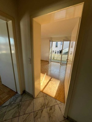 Attraktive 2-Zimmer-Wohnung mit Balkon und Stellplatz in zentraler Lage