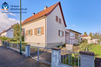 Zwei Einfamilienhäuser auf großzügigem Grundstück in familienfreundlicher Lage von Bad Dürkheim!
