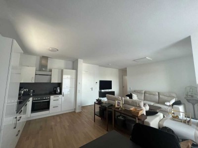 2-Zimmer-Penthouse-Wohnung über den Dächern von Hanau-Wilhelmsbad