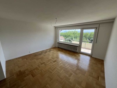 Charmante 4-Zimmer-Maisonette-Wohnung mit Garten, Balkon und Garage in Bad Säckingen