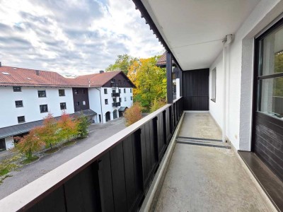 Großzügige 3-Zimmerwohnung mit 2 Bädern und terassenähnlichem Balkon....