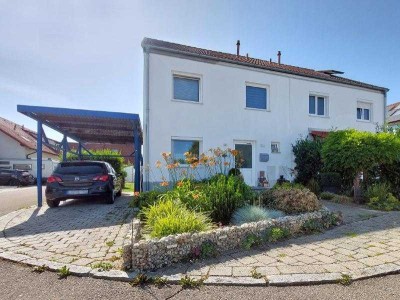 Doppelhaushälfte mit Terrassengarten und ausgebautem Dachgeschoss!