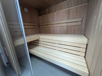 Hochwertiges Wohnen im Penthouse! 5 Zi-WE mit Sauna-Dachterrasse-Klimadecke-EBK-2 Bäder im Zentrum