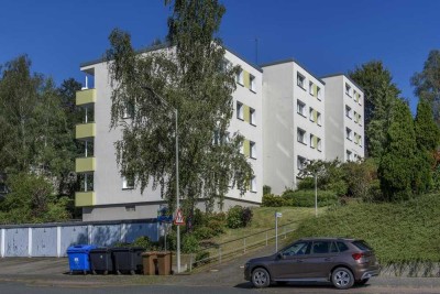 Famiienwohnung! 4 Zimmer Wohnung mit Balkon  in Neunkirchen - WBS erforderlich