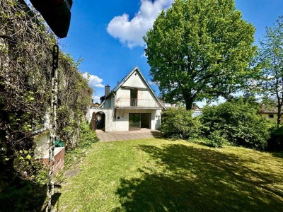 Seltenheitswert: 2.000 m² Traumgrundstück mit 2-Fam. Haus in Garitz - vielseitig nutzbar