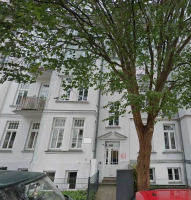 3-Zimmer-Wohnung mit Zugang zum Hof in der schönen KTV