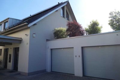 Von Privat: Traumhafte Dachterrassenwohnung am Lerchenauer See