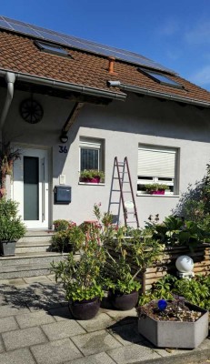 Provisionsfrei - Großzügiges Reihenendhaus mit PV-Anlage, Doppelgarage & Einbauküche