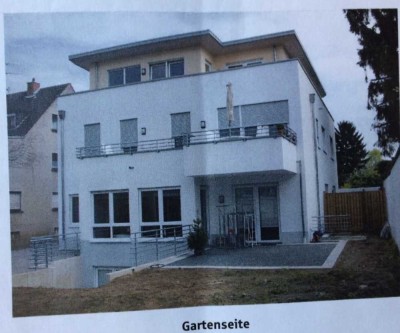 Exklusive 3-Zimmer-Terrassenwohnung mit gehobener Innenausstattung mit Balkon in Köln Dünnwald