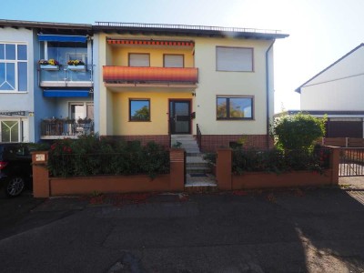 GEPFLEGTES ZWEIFAMILIENHAUS MIT 2 GARAGEN IN ZWEIBRÜCKEN- IXHEIM