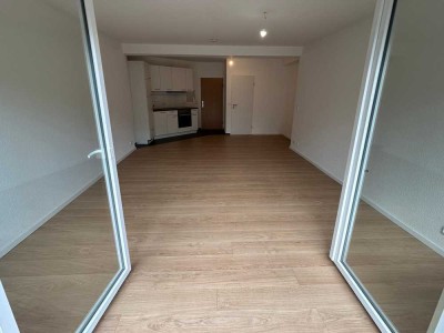 Renoviertes Appartement mit Terrasse neuer Einbauküche neuem Bad
