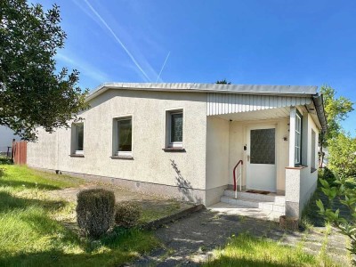 Kleines Haus, große Möglichkeiten - Bungalow mit Garten und Gestaltungspotential
