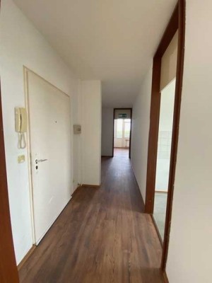 Stilvolle, modernisierte 3-Zimmer-Wohnung in Ludwigshafen am Rhein