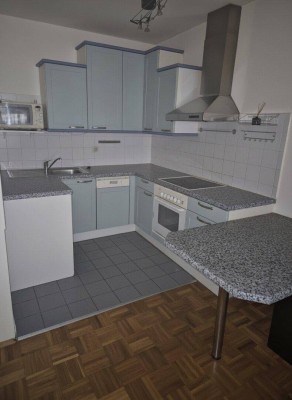 Einzimmerwohnung mit Wintergarten im 4. Stock und Garagenstellplatz