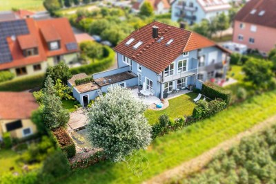 Reserviert: Split-Level-Haus mit unverbaubarem Blick ins Grüne