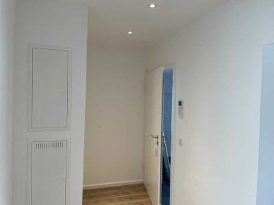 Erstbezug nach Sanierung mit Balkon: Geschmackvolle 2-Zimmer-Wohnung mit geh. Innenausstattung