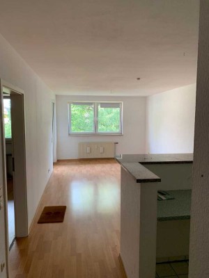 Freundliche 2-Zimmer-Wohnung mit Balkon in Krefeld