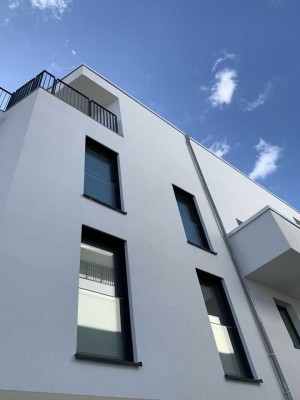 Moderne 4-Zimmer-Wohnung mit gehobener Ausstattung und Tiefgaragenstellplatz