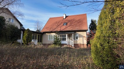 Sanierungsbedürftiges Einfamilienhaus in Toplage mit Weitblick