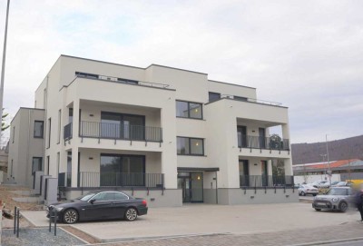 Seeheim - hochwertige 4 Zimmer-Neubau/Erstbezug-Wohnung - Balkon - 2Bäder