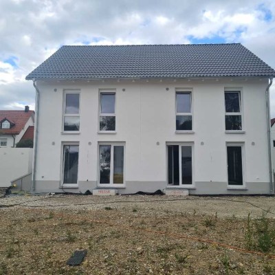 NEUBAU: Kaufen ohne Risiko, Hausbau und Grund aus einer Hand!