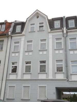 Tolle 2-Raum-Wohnung + Bad und Küche mit Fenster + Hochparterre