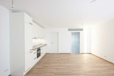 Zweitbezug-3 Zimmer*Einbauküche*hochwertige Ausstattung*Balkon*Aufzug*Garage*perfekte Raumaufteilung