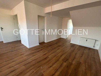NEUER PREIS: Schickes Dachgeschoss in Altenbochum.