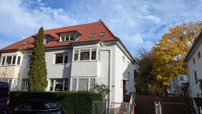 Wochenendheimfahrer? Möblierte 1,5-Zimmer DG-Wohnung im Philosophenviertel, Hann.-Kleefeld