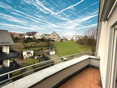 Einziehen & Wohlfühlen - Leerstehende 2,5 Zimmer Wohnung