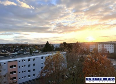 Top-sanierte 3-Zimmer-Wohnung mit verglaster Loggia und Traunsteinblick