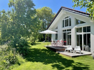 Landhausvilla in modernem Design - wenige Schritte zum See in naturnaher Lage - Dießen am Ammersee
