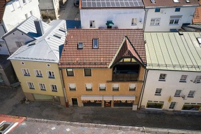 Stadthaus in Furth im Wald, zentrale Lage, 4 Etagen, sanierungsbedürftig