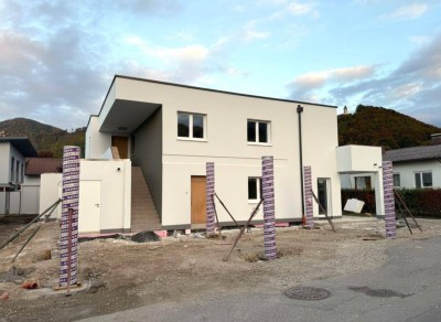 Eigentum jetzt sichern zu Top Preis!! Gartenwohnung mit Georgi Berg Blick! Bereits im Dezember 2025 bezugsfertig!