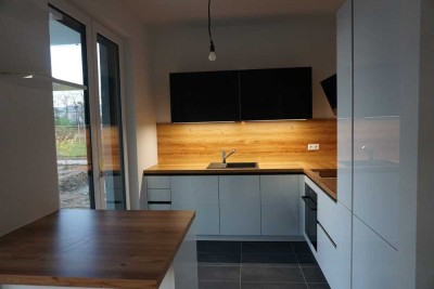 Stilvolle, neuwertige 3-Raum-Erdgeschosswohnung mit gehobener Innenausstattung mit EBK in Ladenburg