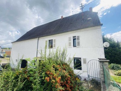 Renovierunsgbedürftiges Anwesen mit viel Platz in Gersheim